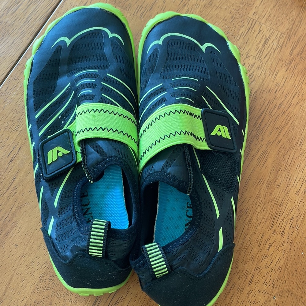 Kids Water Shoes Aqua Swim Beach Sports Quick Dry Youth Size 5 big kid - Picture 2 of 6